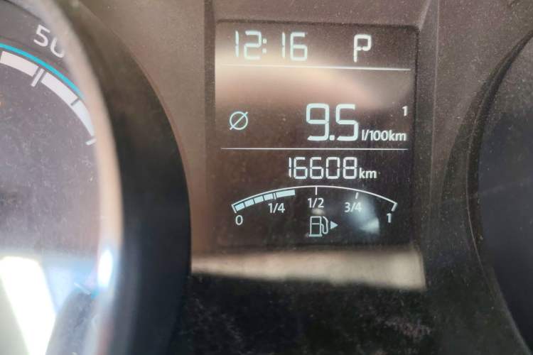 Used Skoda Rapid 2022 1.5L Automatic Comfort Edition Odometer Close Up