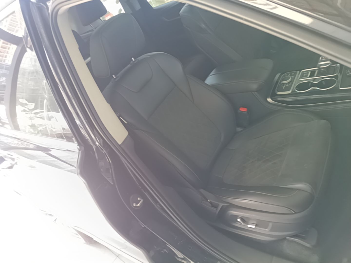 Hongqi HS7 2022 3.0T Automatic All-Wheel Drive ZhiLian Flagship Edition Five Seats — снимка 19
