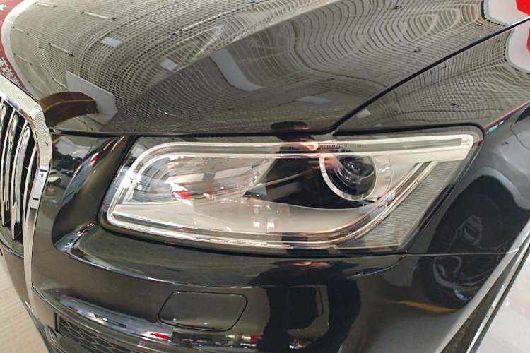 Used Audi Q5 2017 Plus 40 TFSI Ambition Model