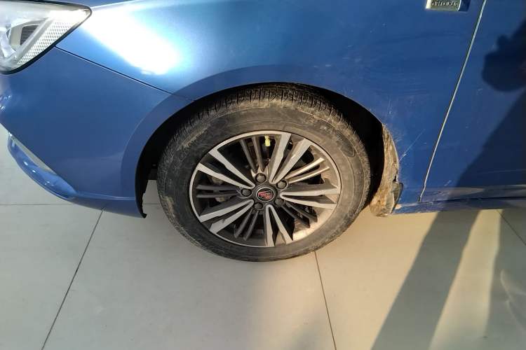 Used Roewe i5 2019 1.5L Automatic 4G Connected Langhao Edition
