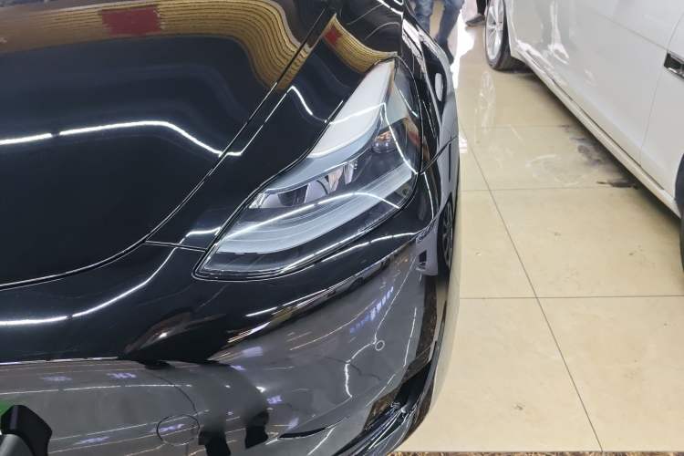 Used Tesla Model Y 2023 Rear-Wheel-Drive Version
