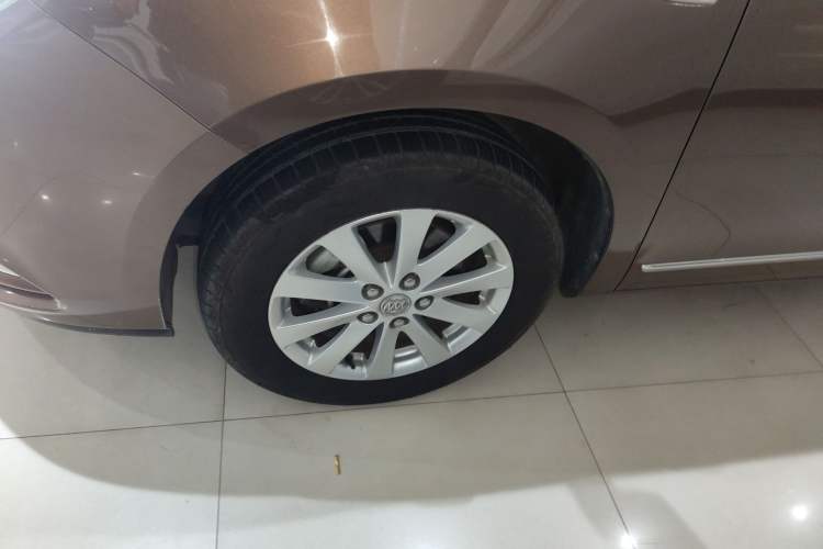 Used Buick GL8 2018 28T Luxury Model China VI Standard