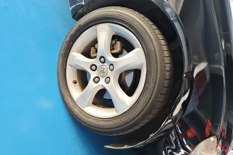 Used Toyota Reiz 2008 2.5S Special Commemorative Edition Right Front Wheel Hub