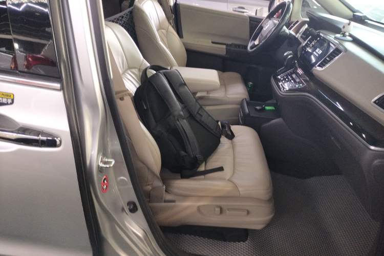 Used Honda Odyssey 2015 2.4L Supreme Edition