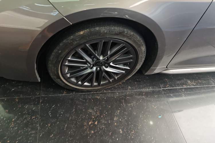 Used Toyota Levin 2021 2.0L Luxury Edition Left Front Wheel Hub