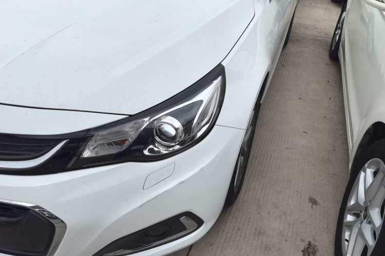 Used Chevrolet Malibu 2018 530T Automatic Luxury Edition Left Front Headlight