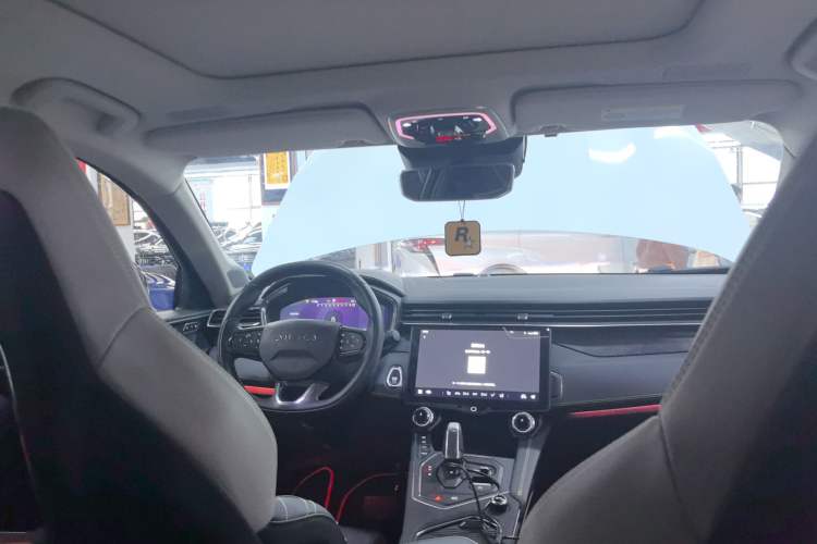 Used Lynk & Co 05 2020 2.0TD Two-Wheel Drive Shine Halo
