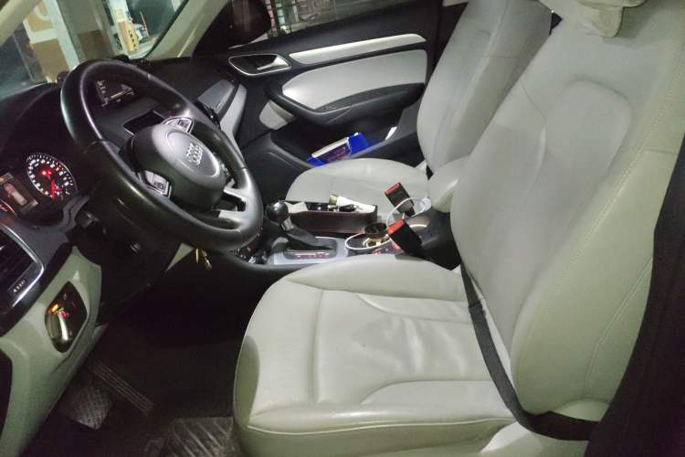 Used Audi Q3 2012 35 TFSI quattro Comfort Model Left Front Seat