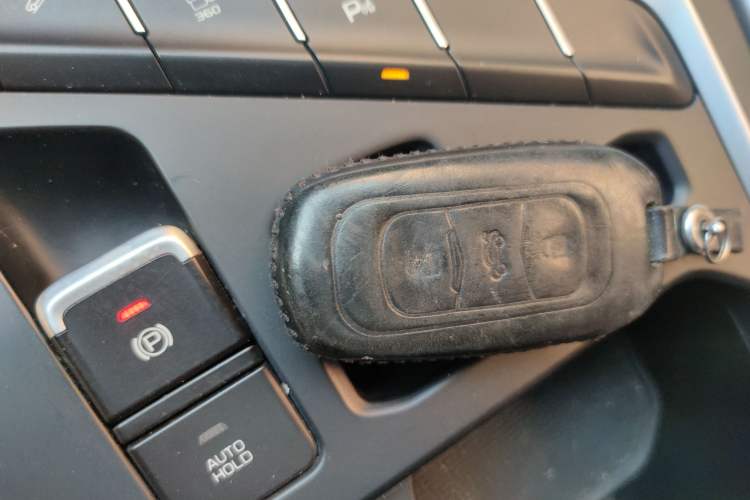 Used Geely Auto Vision X6 2018 1.8L Manual 4G Connect Luxury Edition