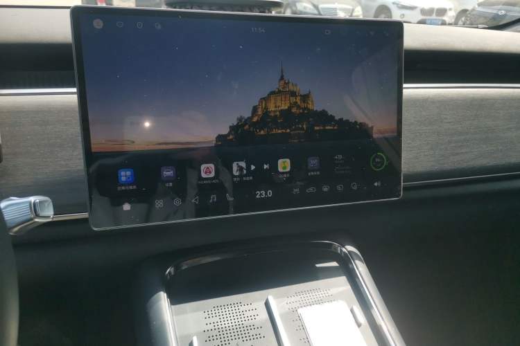 Used VOYAH COURAGE 2025 Model Four-Wheel-Drive Qiankun Edition