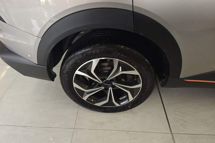 Used Haval XY 2022 2.0T ZhiZun Edition Right Rear Wheel Hub