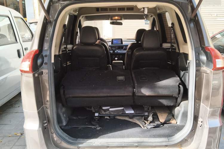 Used Dongfeng Fengon 330 2019 1.5L 330S Manual Comfort Version China VI Standard