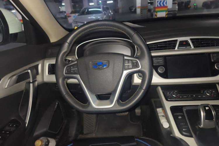 Used Geely Auto Emgrand X7 Sport 2020 1.8TD DCT Two-Wheel Drive Smart Connect 4G-Enabled Version