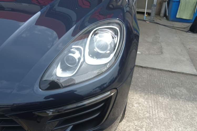 Used Porsche Macan 2017 Macan 2.0T Left Front Headlight