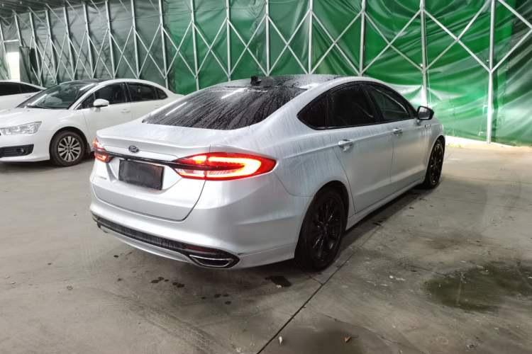 Used Ford Mondeo 2017 Facelifted EcoBoost 180 Fashion Edition Rear Right 45 Deg