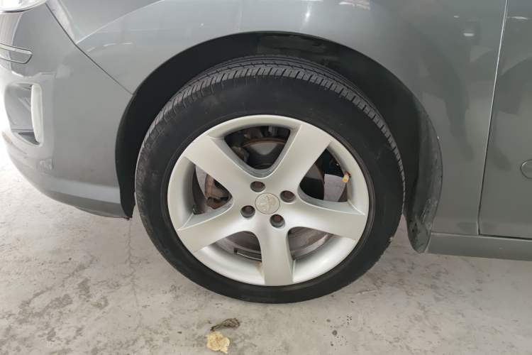 Used Peugeot 408 2013 2.0L Automatic Comfort Edition Exterior 2