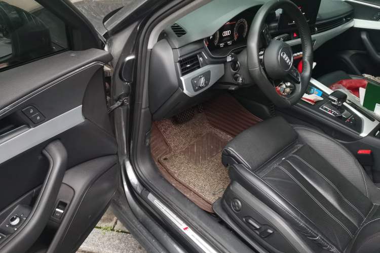 Used Audi A4L 2020 40 TFSI Luxury Dynamic Model
