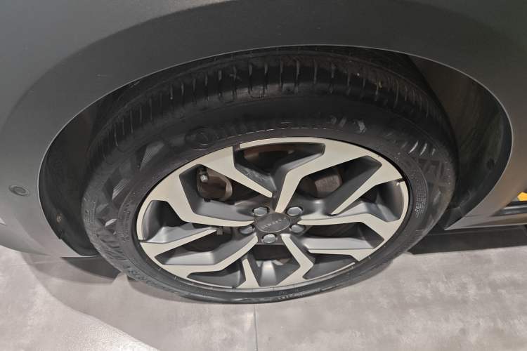 Used Lynk & Co 02 2018 1.5T DCT Two-Wheel Drive Pro Version China V Emission Standard
