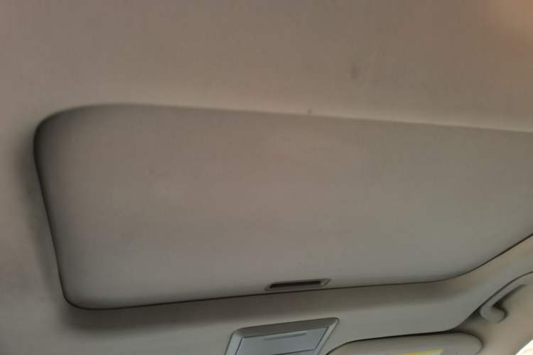 Used Chevrolet Captiva 2012 2.4L 4x4 Flagship Edition 7 Seats