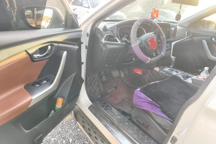 Used Venucia T90 2018 2.0L CVT Smart Connect Prestige Version China VI Standard