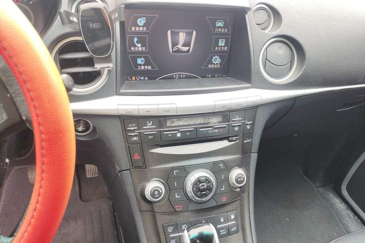 Used Luxgen Great 7 SUV 2013 Limited-Edition Sharp Model 2.2T Two-Wheel-Drive Smart Version