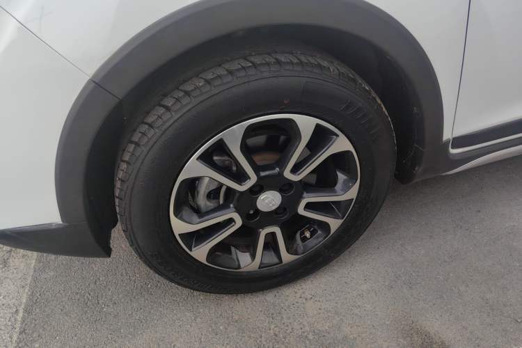 Used Geely Auto Vision X3 2017 1.5L Manual Elite Model