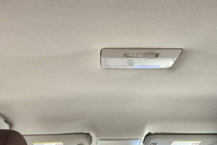 Used Chevrolet Cruze 2012 1.6L SL MT Headliner