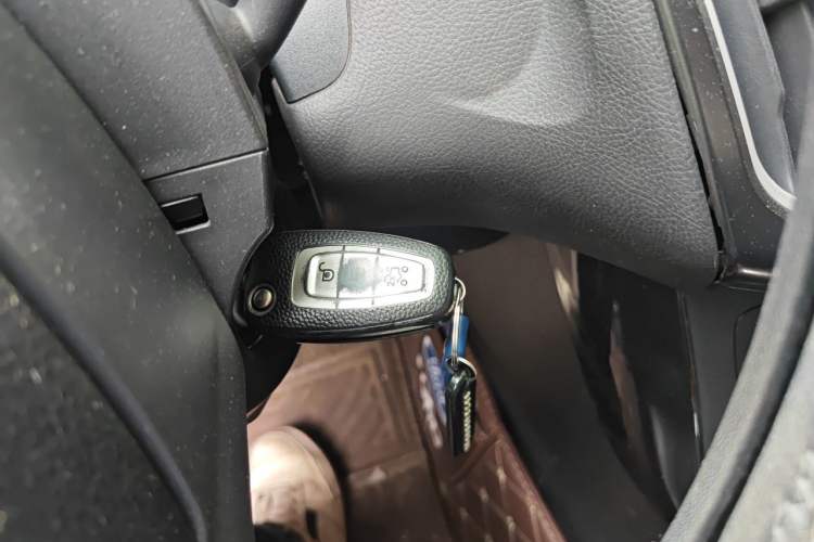 Used Ford Focus 2015 Hatchback EcoBoost 125 Automatic Supreme Style Edition
