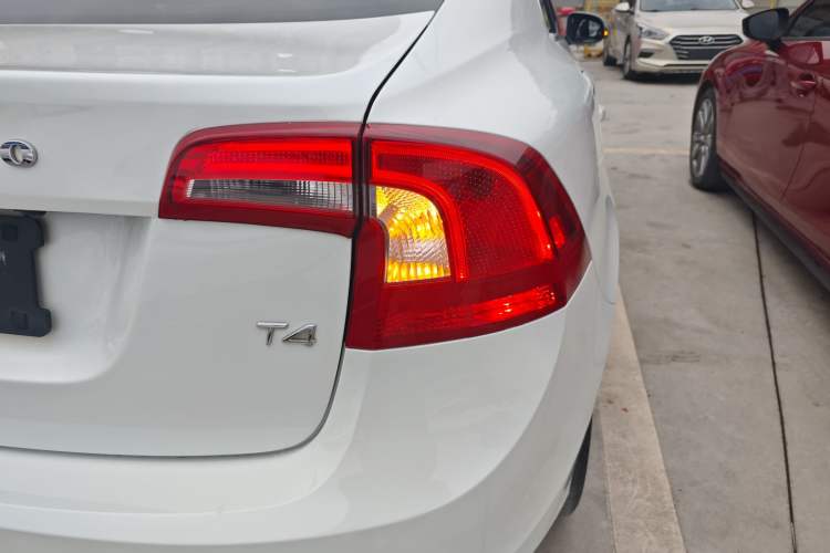 Used Volvo S60 2016 S60L T4 Zhiyuan Edition
