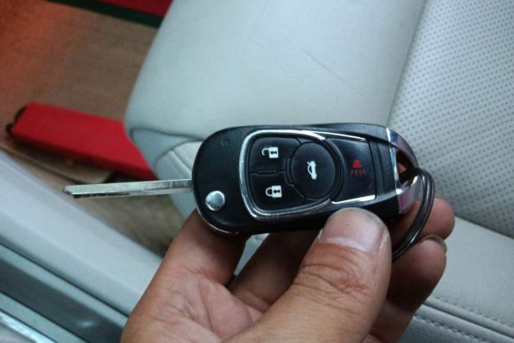 Used Citroen C5 2012 2.0L Automatic Luxury Edition Vehicle Key