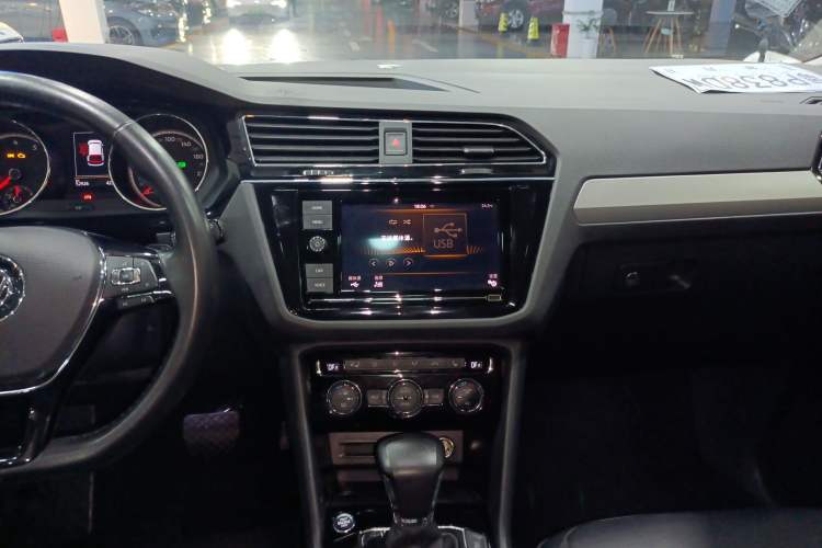 Used Volkswagen Tiguan L 2018 Facelift 330TSI Automatic Two-Wheel Drive Luxury Edition