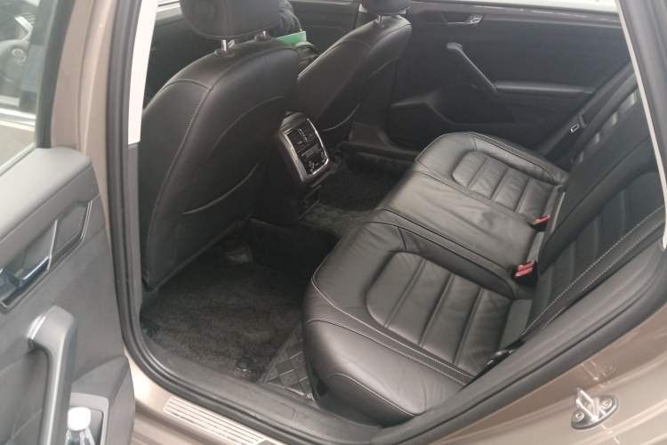 Used Volkswagen Passat 2017 330TSI DSG Luxury Edition
