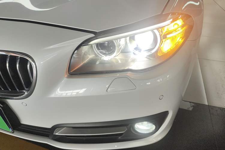 Used BMW 5 Series 2015 520i Elegant Edition