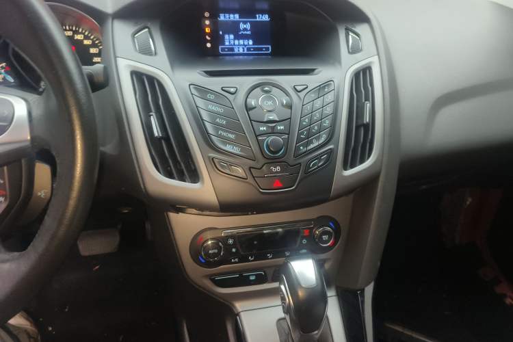 Used Ford Focus 2012 Sedan 1.6L Automatic Comfort Model
