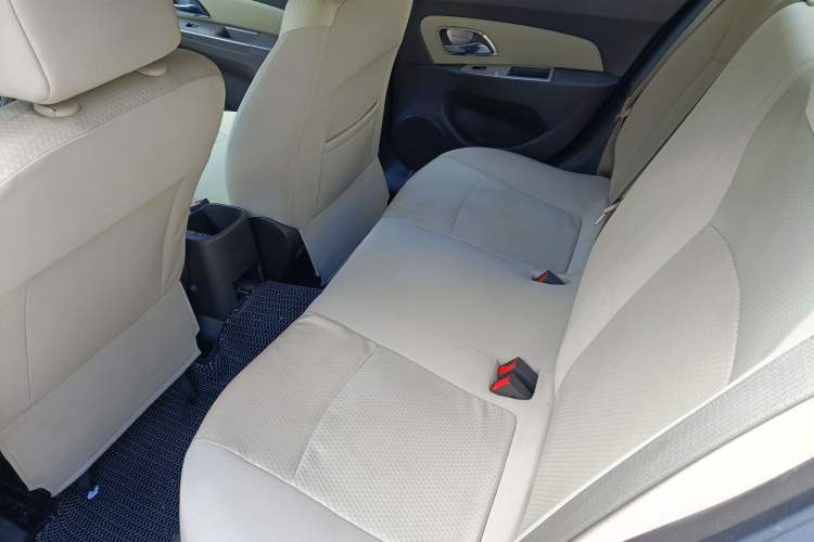 Used Chevrolet Cruze 2015 1.5L Classic SL MT
