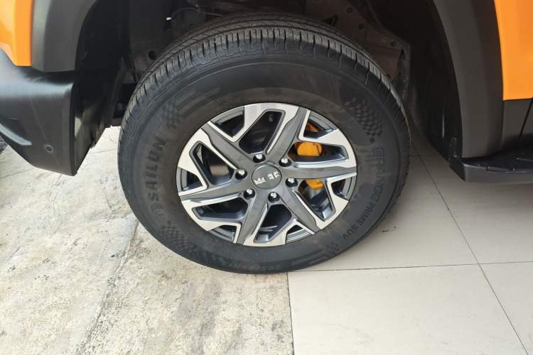 Used BAIC Off-Road BJ40 2024 2.0T All-New Urban Hunter Edition Chivalrous Style