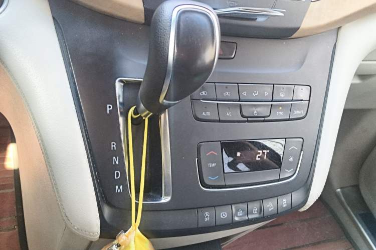 Used Buick GL8 2017 ES 28T Comfort Model China V Standard