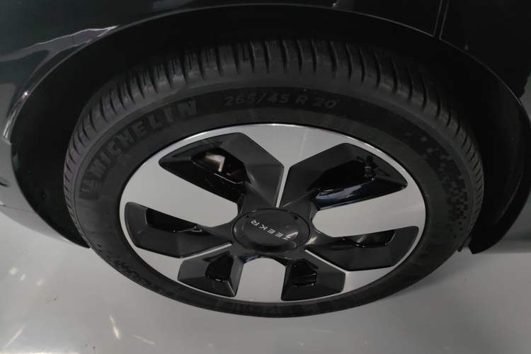 Used Zeekr MIX 2025 Intelligent Driving Version
