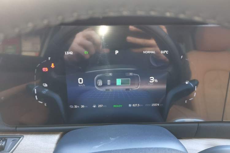 Used Landian E5 2023 1.5L DE-i 110 km Flagship Model 5 Seats
