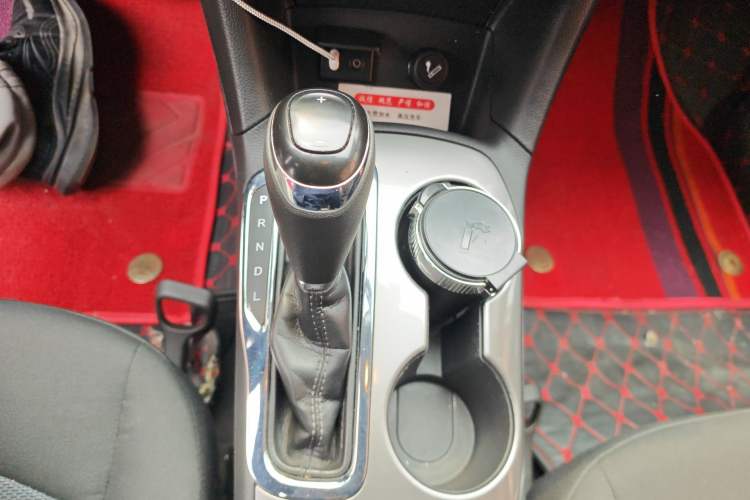 Used Chevrolet Cruze 2017 1.5L Automatic Pioneer Sunroof Edition
