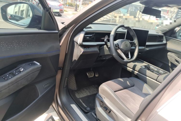 Used Volkswagen Teramont 2025 Tiguan Pro 450TSI Four-Wheel Drive Summit Edition Driver Seat