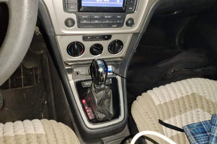 Used Volkswagen Lavida 2013 Restyled Classic 1.6L Automatic Comfort Edition