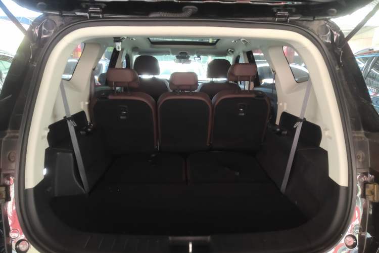 Used Geely Auto Haoyue 2022 1.8TD DCT Luxury 7-Seater Trunk