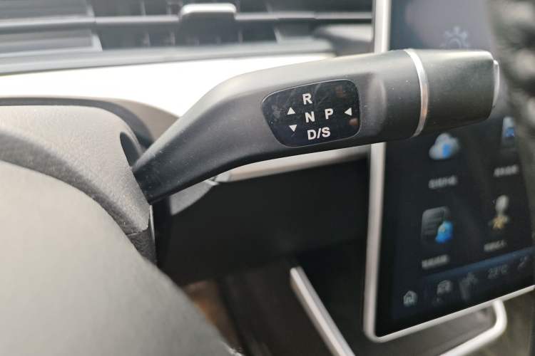 Used NETA V 2021 Long-Range Entertainment Edition Upgrade Model
