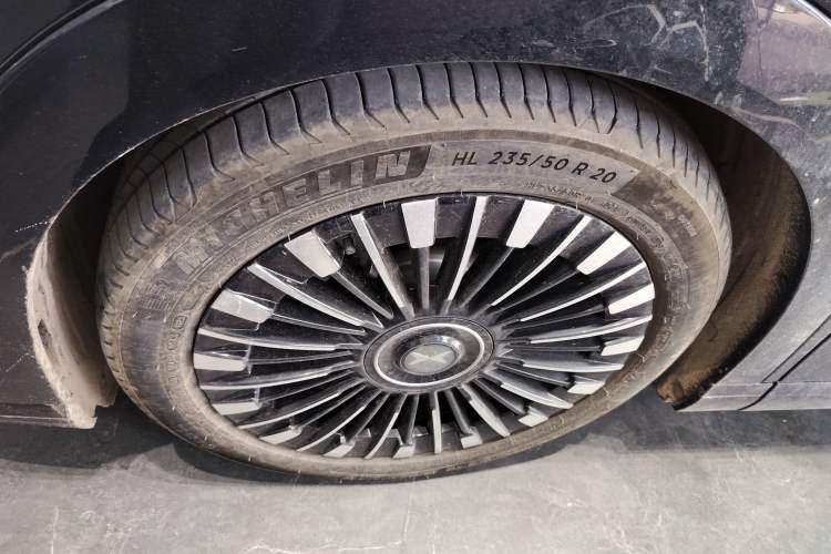 Used XPeng X9 2025 740 Ultra-Long Range Max