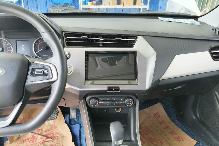 Used Chery Tiggo 3X 2022 Diamond Edition 1.5L CVT Elite Version Audio And AC Panel