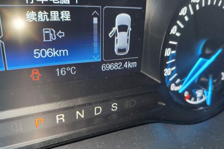 Used Ford Mondeo 2013 1.5L GTDi180 Fashion Edition Odometer Close Up