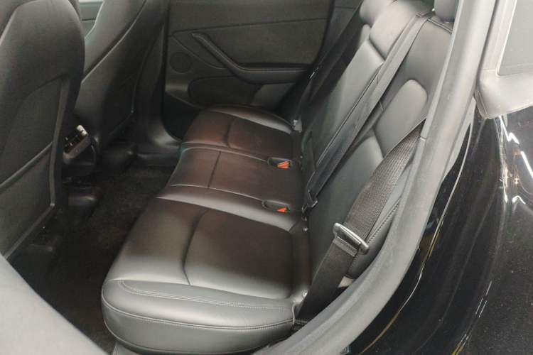 Used Tesla Model Y 2023 High-Performance All-Wheel-Drive Version