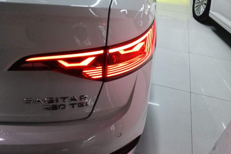 Used Volkswagen Sagitar 2023 200TSI DSG Excellence Edition Right Rear Taillight