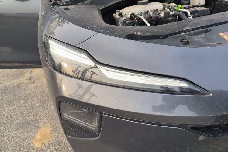 Used Roewe D6 2025 450km Deluxe Edition